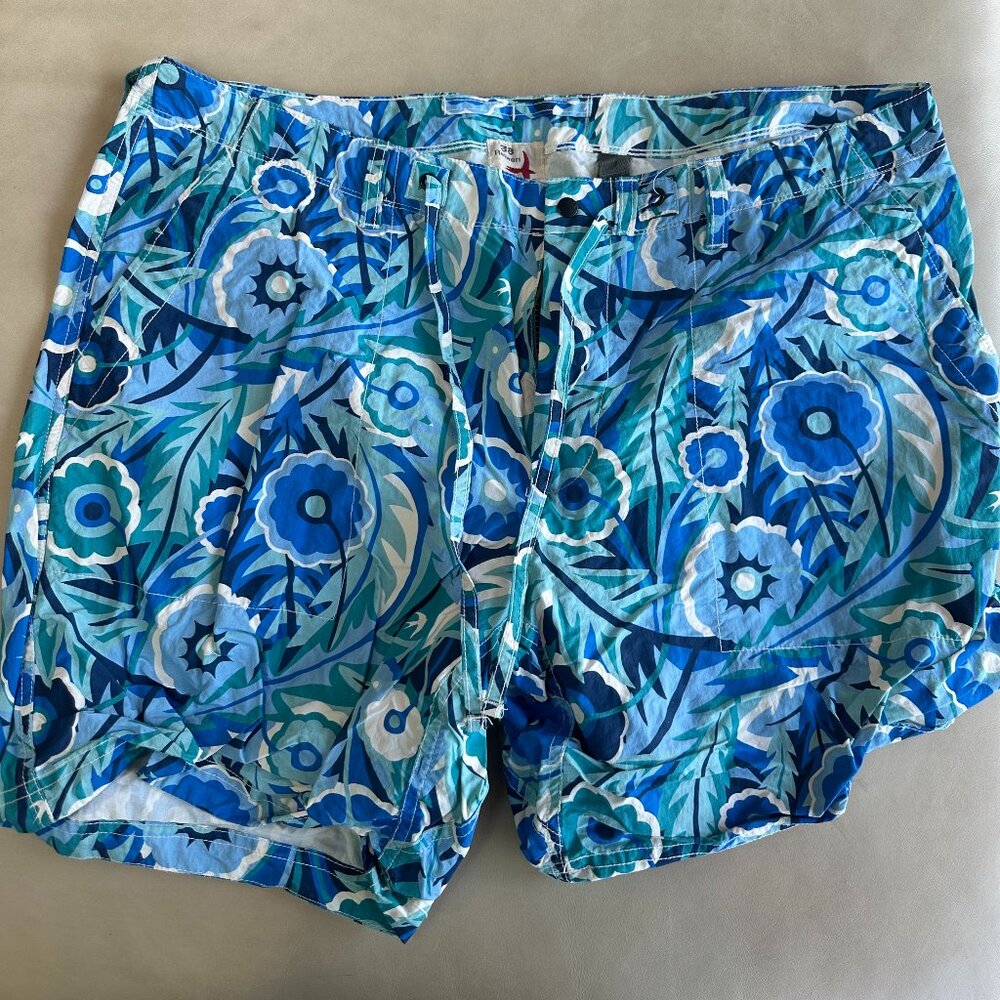 Relwen Men's Trunks.  Bllue/White floral print.  Size 38
